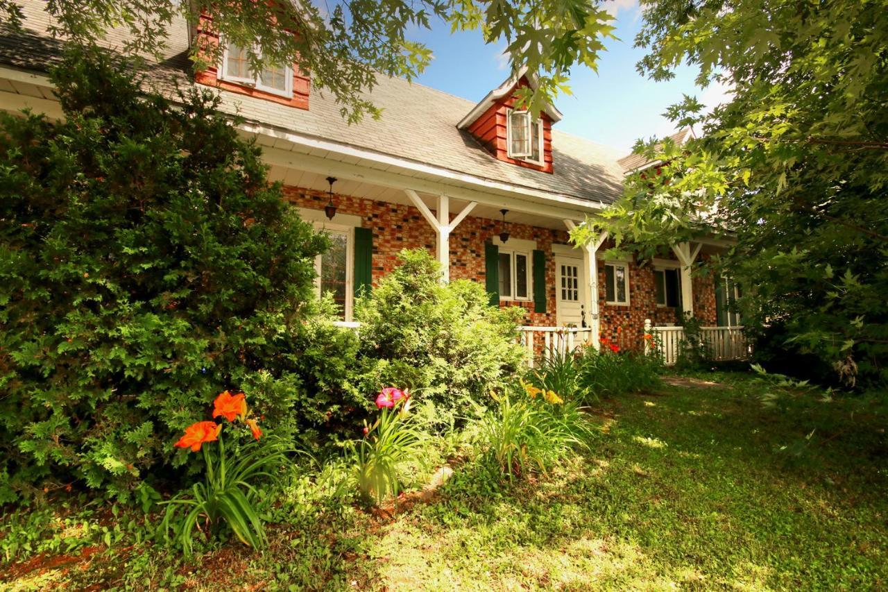 Vieille Maison Rustique Espace Interessant Québec Exteriör bild