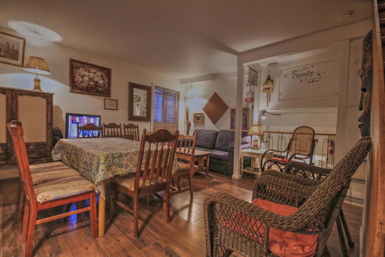 Vieille Maison Rustique Espace Interessant Québec Exteriör bild