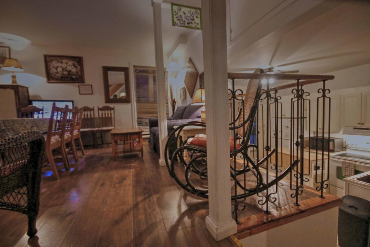 Vieille Maison Rustique Espace Interessant Québec Exteriör bild